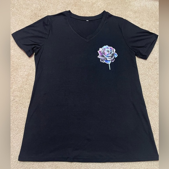 Medium “Never Give Up” Tee - Picture 2 of 8